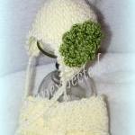 Scalloped newborn diaper co..