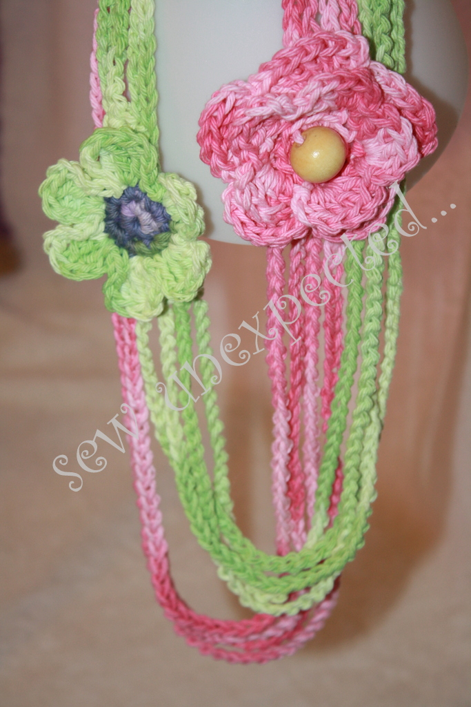 Crochet flower necklace