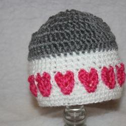 Hearts all around Beanie